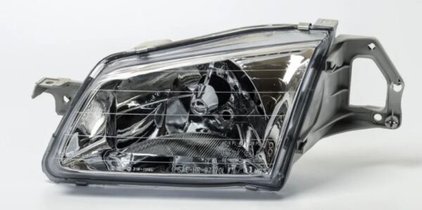 10hjgjgh.JPG545454 Фара для Mazda 323 Bj 1997-2001 права