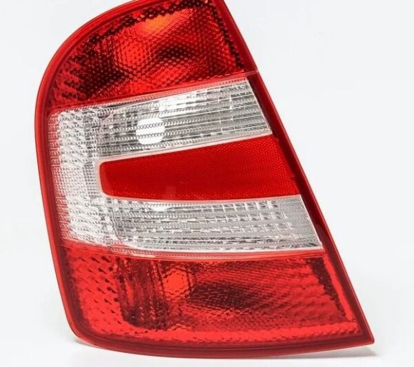 Задній ліхтар Skoda Fabia хетчбек 2005-2007 лівий