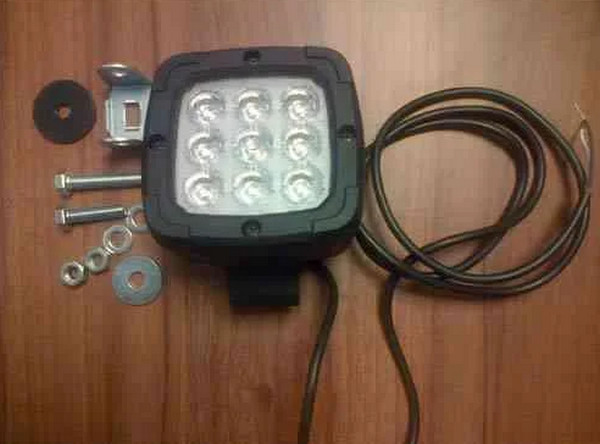 5haOIDw2 Фара для універсальна 9 світлодіодів з лампою та кріпленням