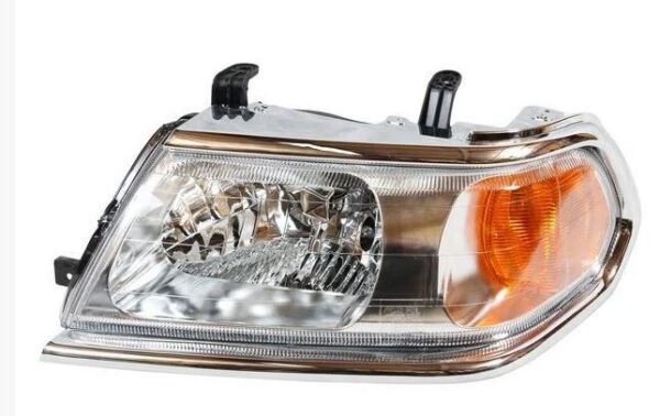 Фара для Mitsubishi Pajero Sport 2000-2008 права