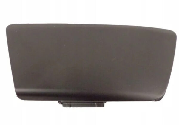 Заглушка гака бампера переднього Opel Zafira 2008-2012