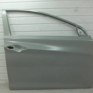 Передні праві двері Hyundai Elantra 2011-2016 MD