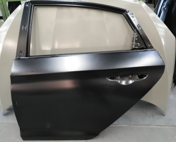 dveri-na-avto-062 Задні ліві двері Hyundai Sonata 2014-2019 LF