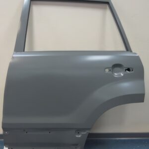 Задні праві двері Suzuki Grand Vitara 2006-2014