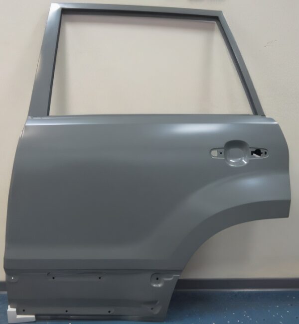 Задні праві двері Suzuki Grand Vitara 2006-2014