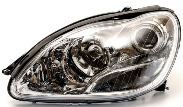 Права фара MERCEDES 220 2002-2005