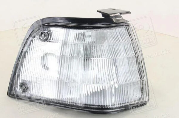 Задній ліхтар габаритний правий MAZDA 323 1987-1989