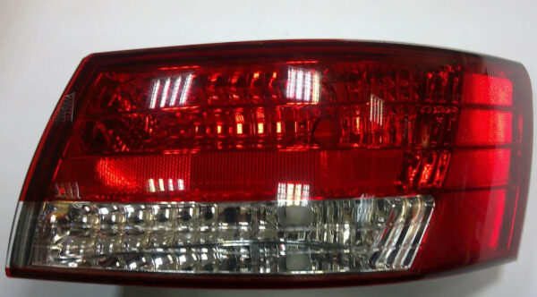 Задній ліхтар лівий Hyundai SONATA 2005-2010