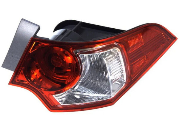 Задній ліхтар правий Honda ACCORD 2015-2017