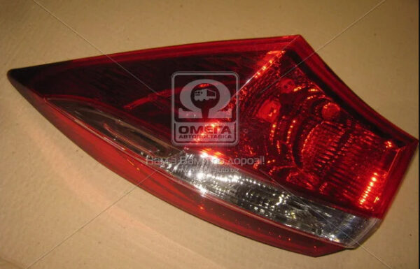 Задній ліхтар правий Toyota COROLLA 2013-2016