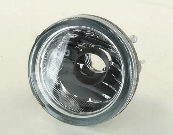 Протитуманна фара права Suzuki SX 4 2006+