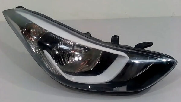 Права фара Hyundai ELANTRA 2014-2016