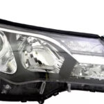 Права фара Toyota RAV4 2013-2015 Права фара Toyota RAV4 2013-2015 69841169813