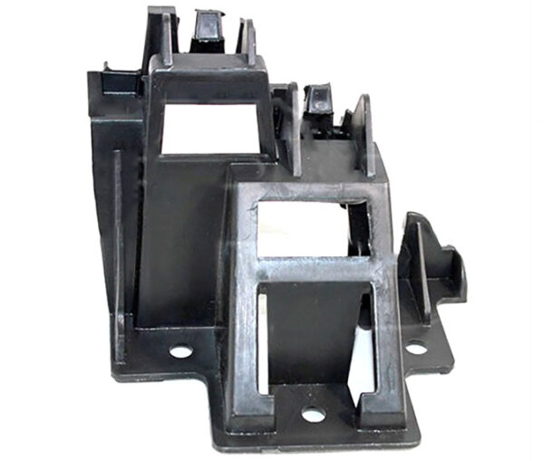 Кріплення бампера заднє ліве (біля підсилювача) Volkswagen Jetta 6 2010-2014