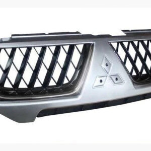 Радіаторна решітка Mitsubishi Pajero Sport 2004-2008 чорна з хром рантом