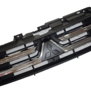 Радіаторна решітка Mitsubishi Pajero Wagon 4 2007-2012 хром/чорн.