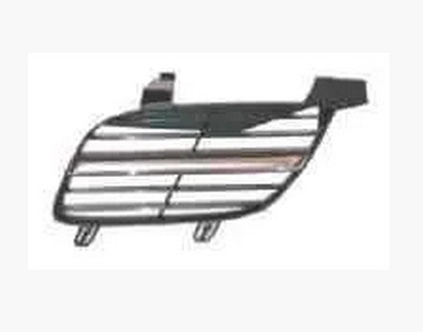 Радіаторна решітка Nissan Almera 2000-2002 ліва з накладкою