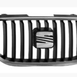 Радіаторна решітка Seat Ibiza 2008-2012 чорна GS 6206 D304