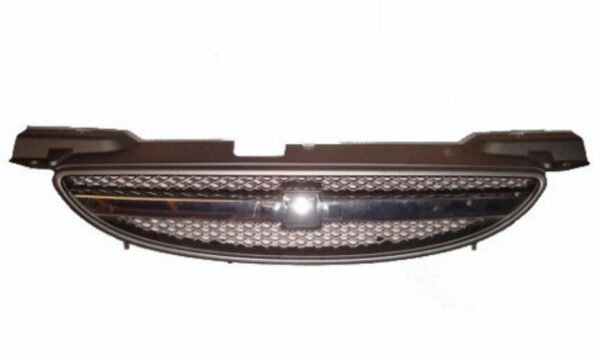 Радіаторна решітка Chevrolet Aveo 2004-2005 Cедан/Хетчбек хром смужка