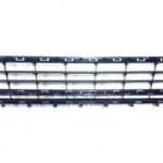 Решітка бампераі середня Volkswagen Golf 7 2013+ без хрому молдингу FP 7431 R1-E
