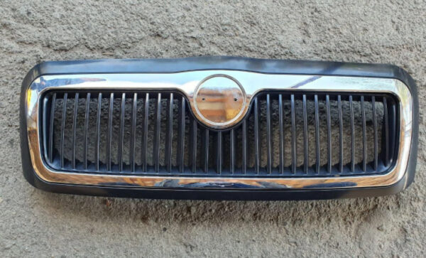nakladka715 Радіаторна решітка Skoda Octavia 1997-2000 комплект