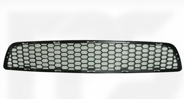 Решітка бампераі середня BMW X1 E84 2012-2015