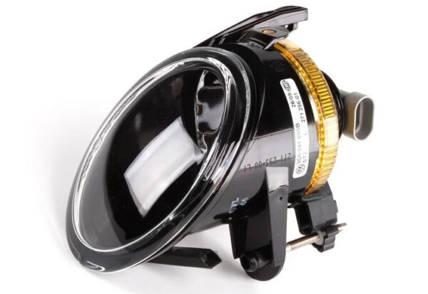 Протитуманна фара Volkswagen Passat B6 2005-2010 права