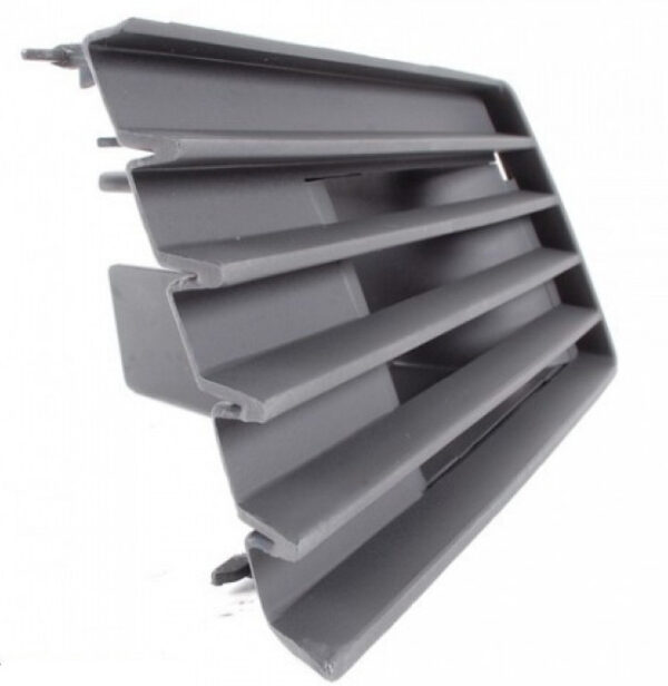 Решітка в бампер ліва BMW 7 E32