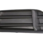 Решітка в бампер переднього права Audi A3 2017-2020 FP 1224 R2-E