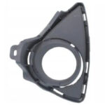 Решітка в бампер переднього права Toyota Auris 2012-2015 GS 7037 D306