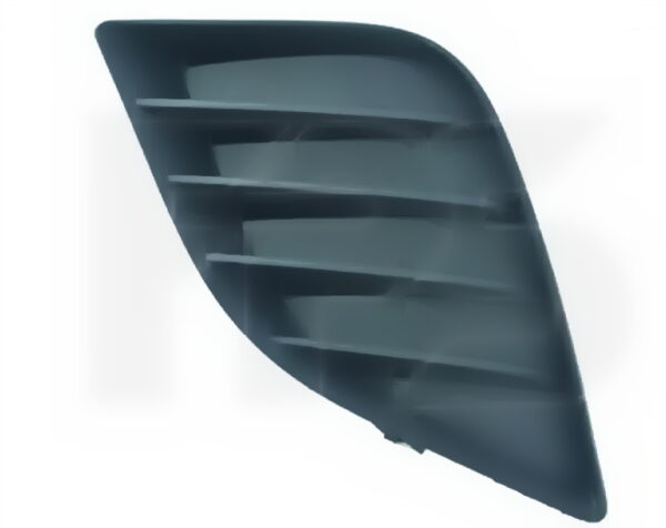 Решітка в бампер переднього права Toyota Corolla E17 2013-2016