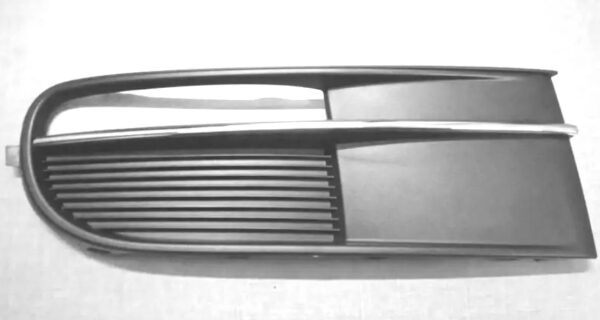 Решітка в бампер переднього права Volkswagen Beetle 2011-2016