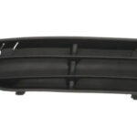 Решітка бампера переднього права Volkswagen Bora 1999-2005 GS 9543 D302