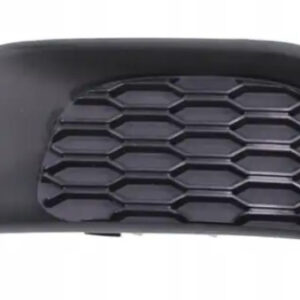 Решітка в бампер переднього права Dodge Grand Caravan / Chrysler Voyager / Town & Country 2011+