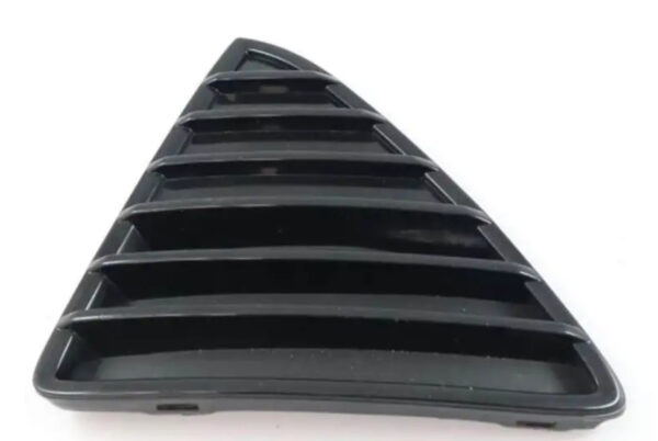 reshitka-fps-433 Решітка в бампер переднього права Ford Focus 2011-2014