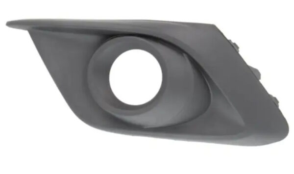 Решітка в бампер переднього права Mazda 3 BM 2013-2016