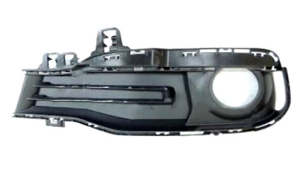 Решітка в бампер (рамка) права BMW 3 F30 / 31 2016-2019