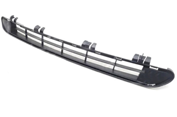 reshitka-na-avto-113 Середня Решітка в бампер Peugeot 508 2011-2014