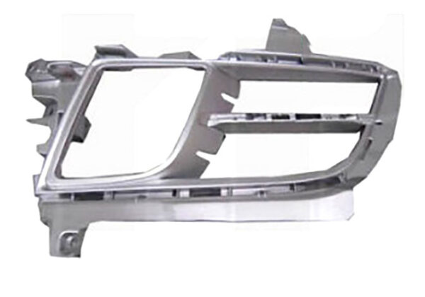 Решітка в бампер (рамка) права Mazda 6 GH 2008-2010 Європа