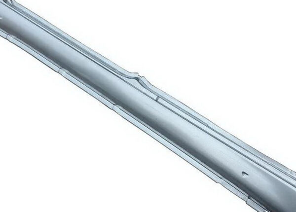 uvehufnv291 Поріг Mazda 323 BF 1985-1989 3-дв. - правий