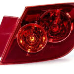 Задній ліхтар Mazda 3 2004-2005 хетчбек правий зовнішній Задній ліхтар Mazda 3 2004-2005 хетчбек правий зовнішній GS 3476 D301