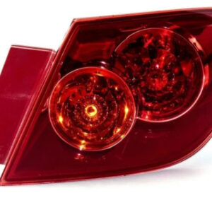 Задній ліхтар Mazda 3 2004-2005 хетчбек правий зовнішній