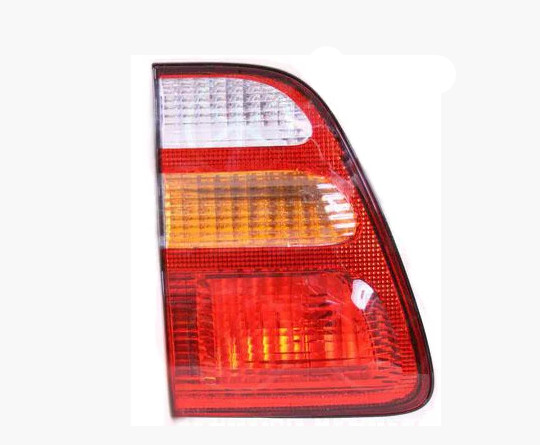 Задній ліхтар Toyota Land Cruiser 100 1998-2004 правий внутрішній