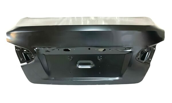 Задня кришка багажника Nissan Altima 2016-2018